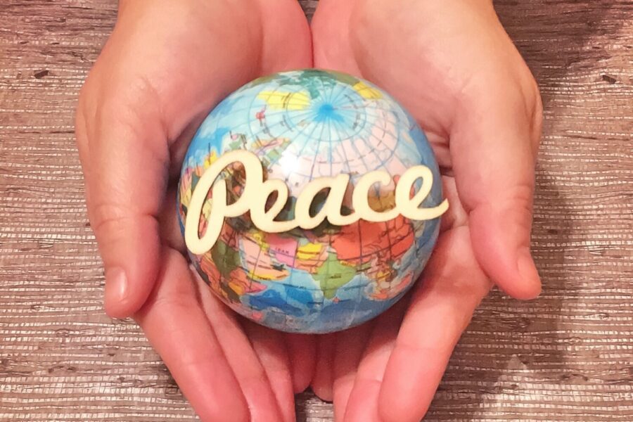 peace-on-earth_t20_aOEWn6